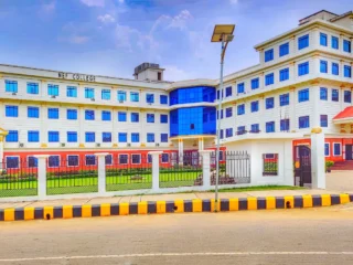 nef college